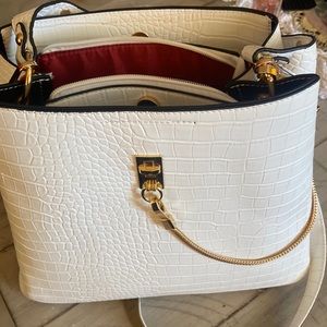 Brand New Crossbody bag with purse